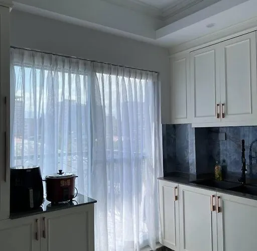 Penthouse Griha, Lazimpat