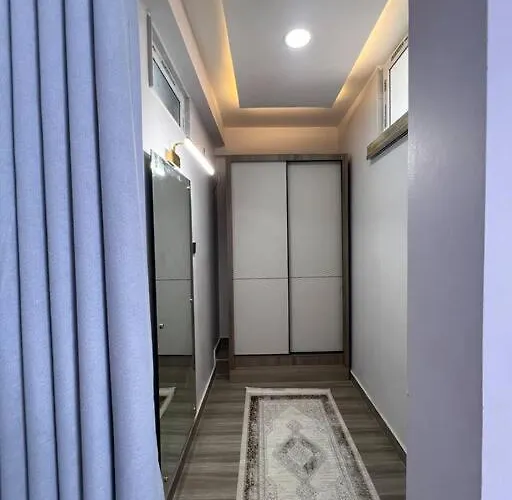 Penthouse Griha, Lazimpat Appartement *