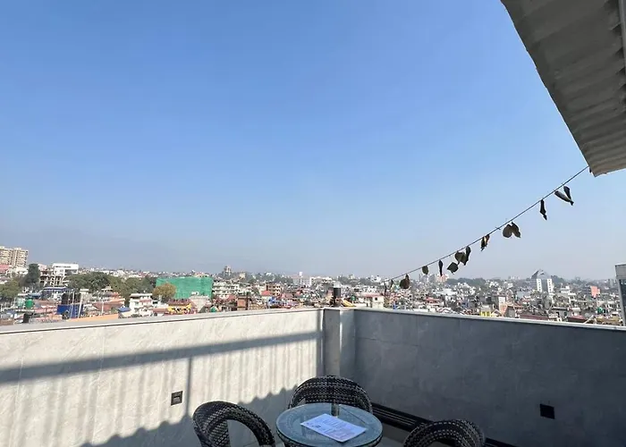 Penthouse Griha, Lazimpat *